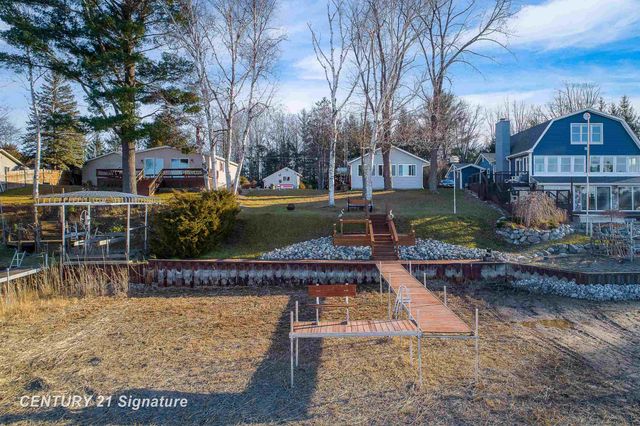 777 Kaypat Street, Hope, MI 48628