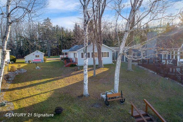 777 Kaypat Street, Hope, MI 48628