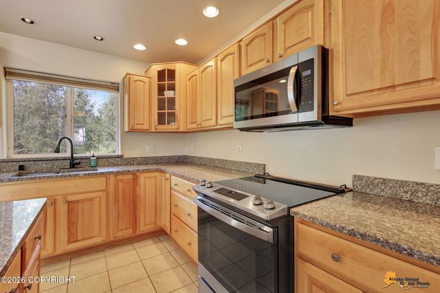 2231 Mona Avenue, Anchorage, AK 99516