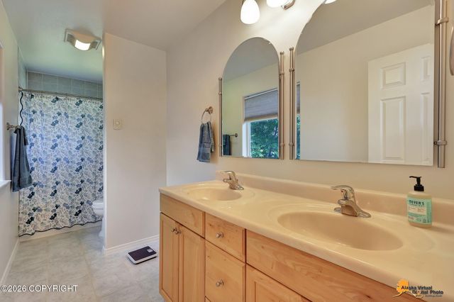 2231 Mona Avenue, Anchorage, AK 99516