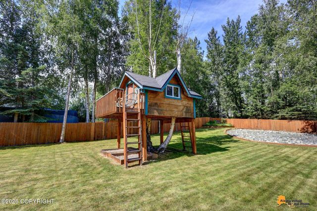 2231 Mona Avenue, Anchorage, AK 99516