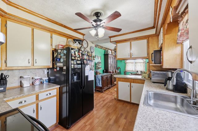 819 Bellows Mill Road, Harrodsburg, KY 40330