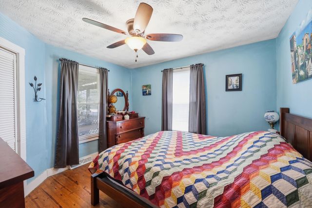 819 Bellows Mill Road, Harrodsburg, KY 40330