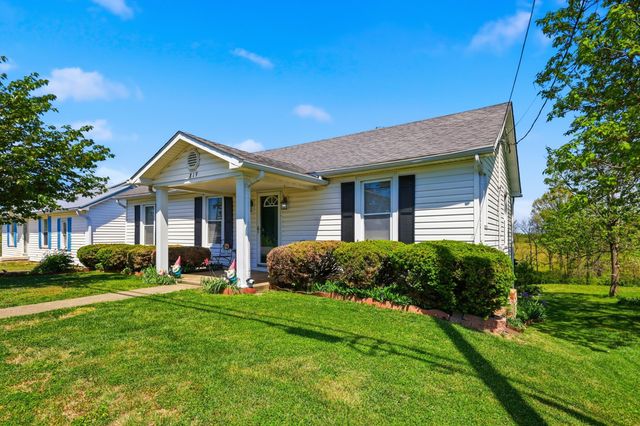 819 Bellows Mill Road, Harrodsburg, KY 40330