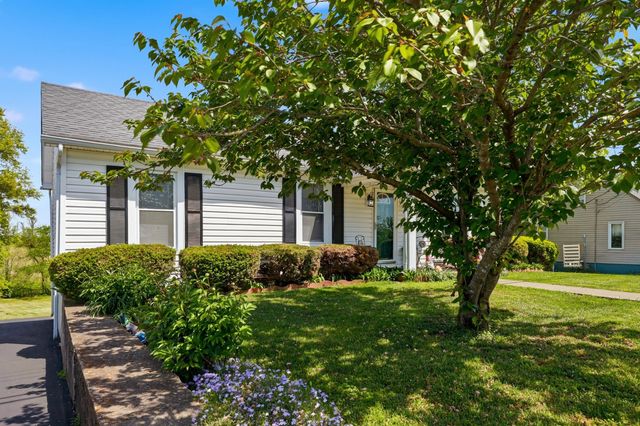 819 Bellows Mill Road, Harrodsburg, KY 40330
