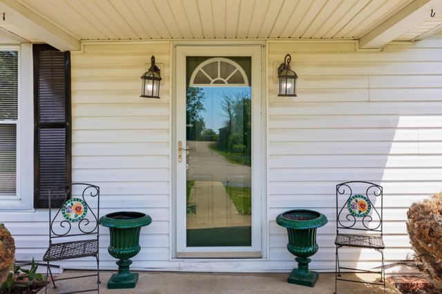819 Bellows Mill Road, Harrodsburg, KY 40330