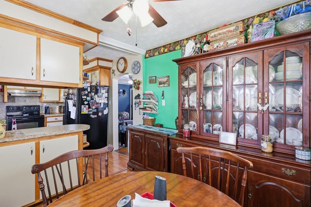 819 Bellows Mill Road, Harrodsburg, KY 40330