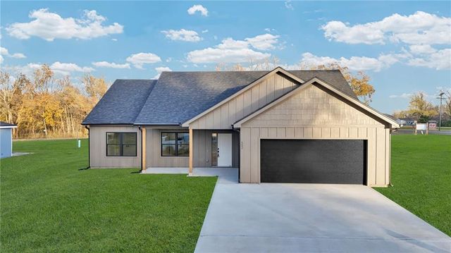 405 N Armstrong Street, Pleasant Hill, MO 64080