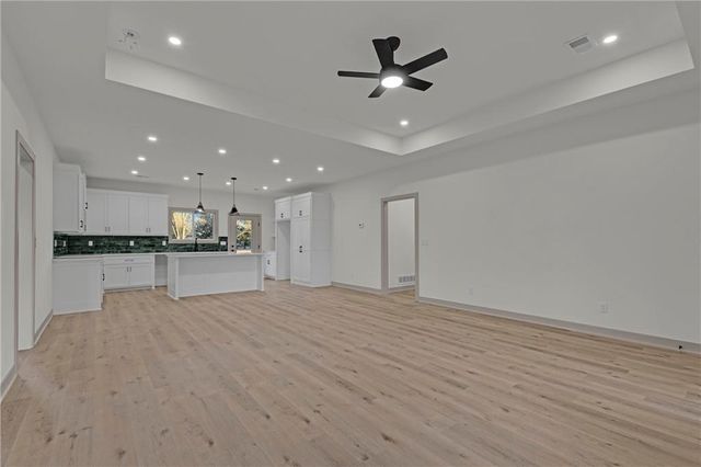 405 N Armstrong Street, Pleasant Hill, MO 64080