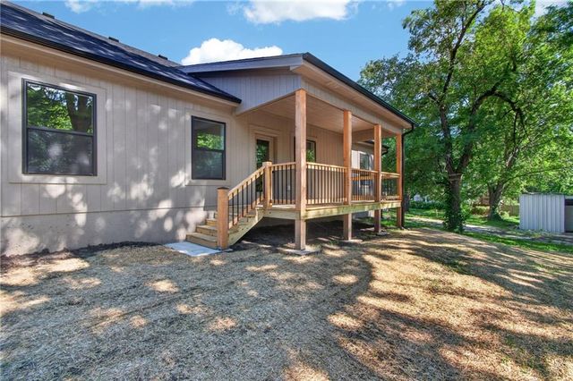 405 N Armstrong Street, Pleasant Hill, MO 64080