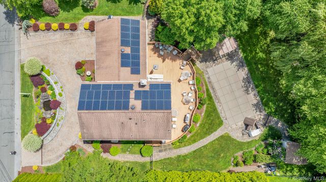 8 Pinehurst Drive, Purchase, NY 10577