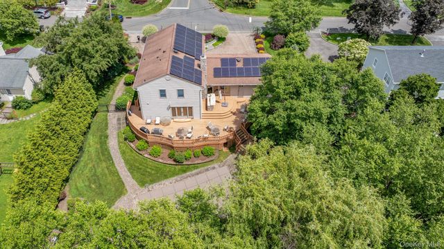8 Pinehurst Drive, Purchase, NY 10577