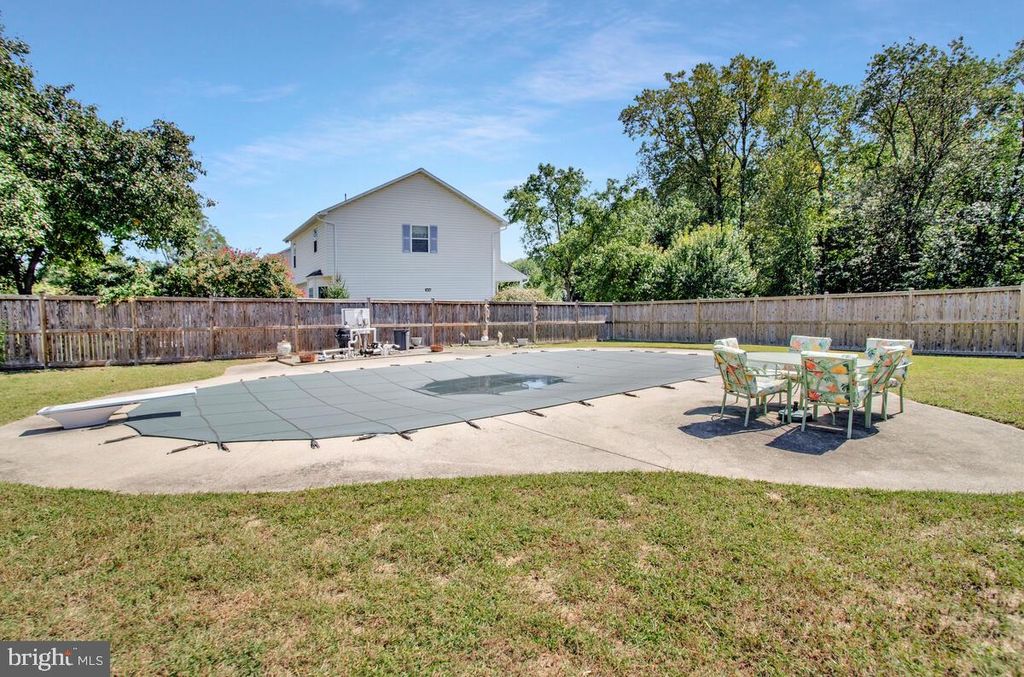1588 REDHAVEN DR, Severn, MD 21144