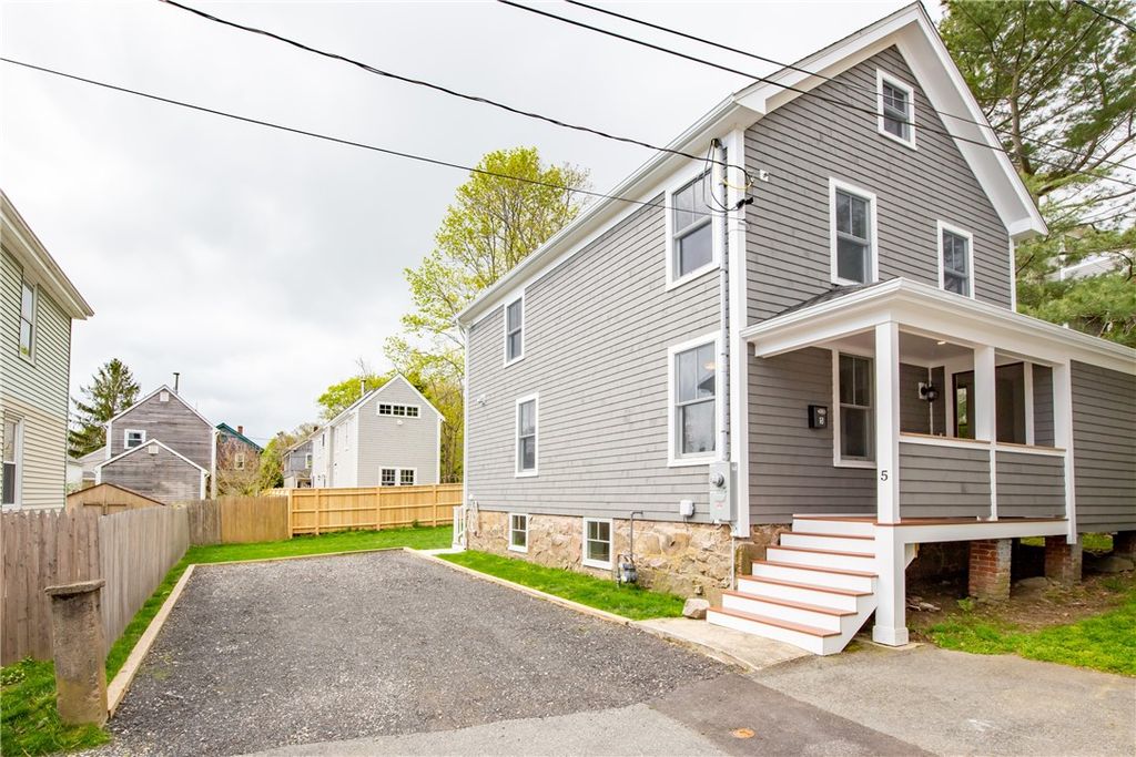 5 Gillies Court, Newport, RI 02840