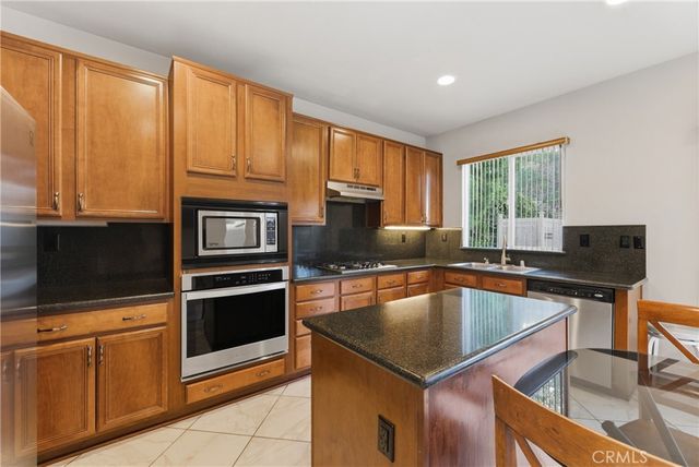 2982 Glendower Court, Castaic, CA 91384