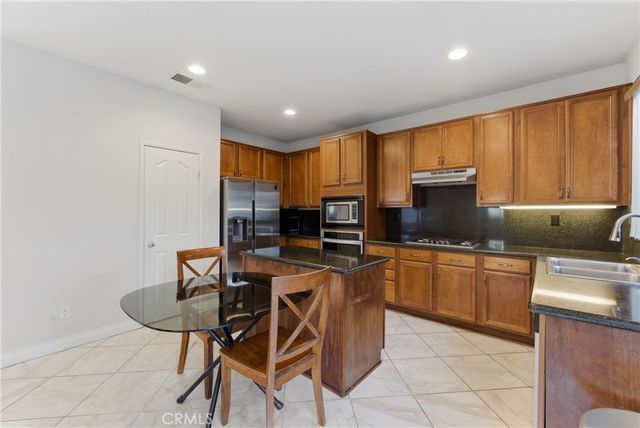 2982 Glendower Court, Castaic, CA 91384