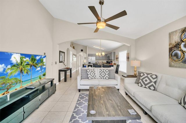 606 BALMORAL DRIVE, Davenport, FL 33896