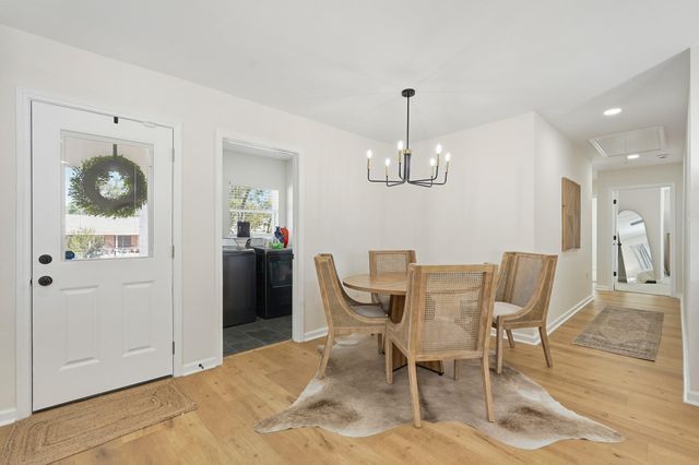 712 E Kuehn Street, Bellville, TX 77418