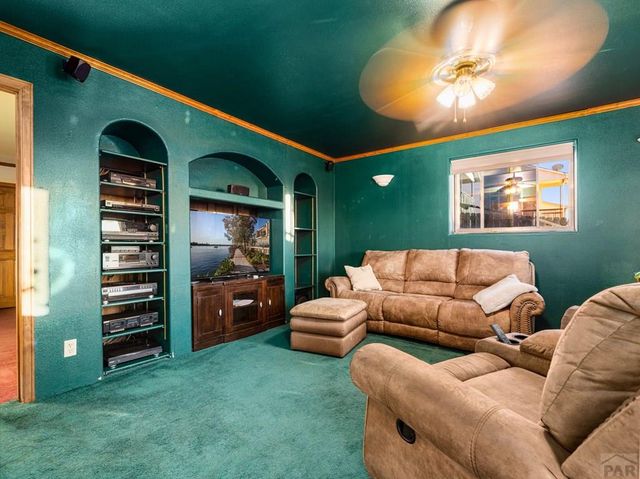 4215 Sentinel Place, Pueblo, CO 81008