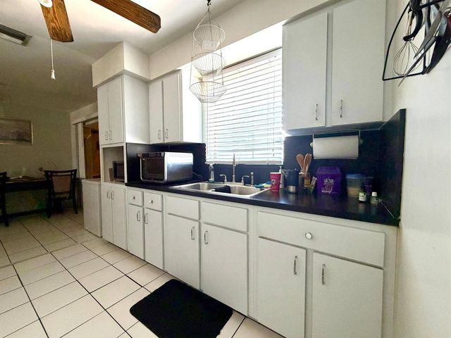 1117 W 23rd Street, Riviera Beach, FL 33404