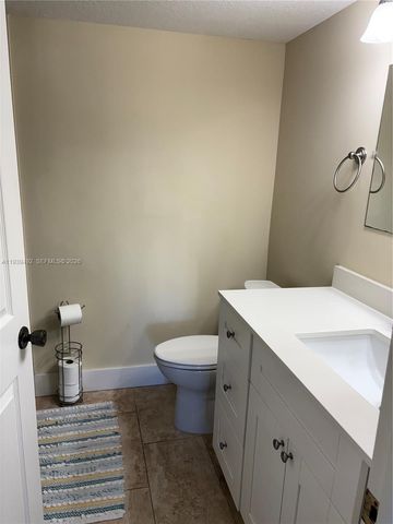 17 Royal Palm Way 4040, Boca Raton, FL 33432