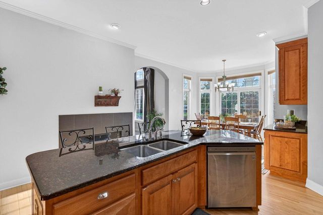 W132N6509 West View COURT, Menomonee Falls, WI 53051