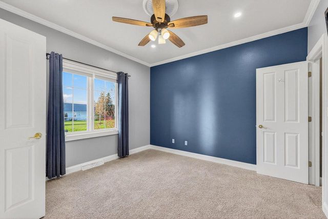 W132N6509 West View COURT, Menomonee Falls, WI 53051