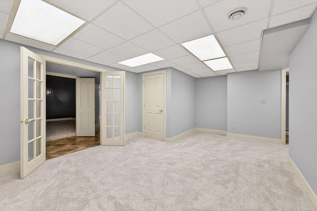 W132N6509 West View COURT, Menomonee Falls, WI 53051