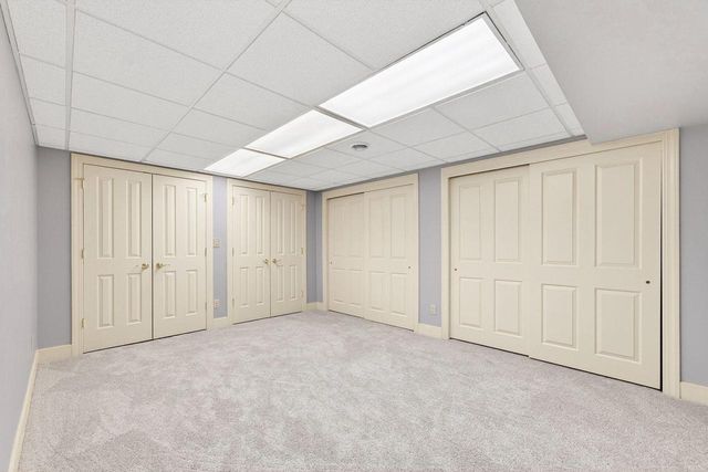 W132N6509 West View COURT, Menomonee Falls, WI 53051