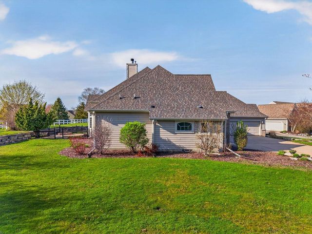 W132N6509 West View COURT, Menomonee Falls, WI 53051
