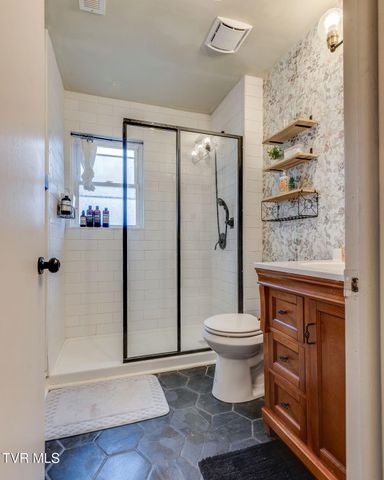 2104 Miller Lane, Johnson City, TN 37604