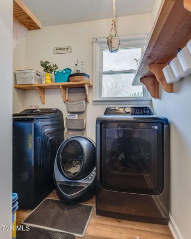 2104 Miller Lane, Johnson City, TN 37604