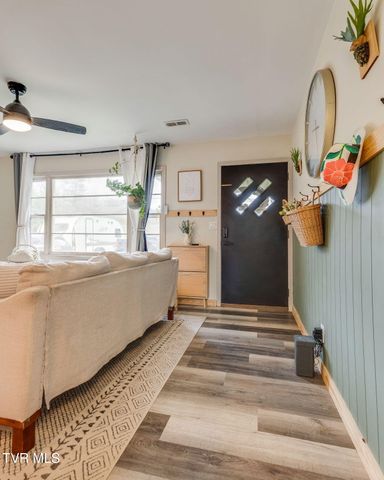 2104 Miller Lane, Johnson City, TN 37604