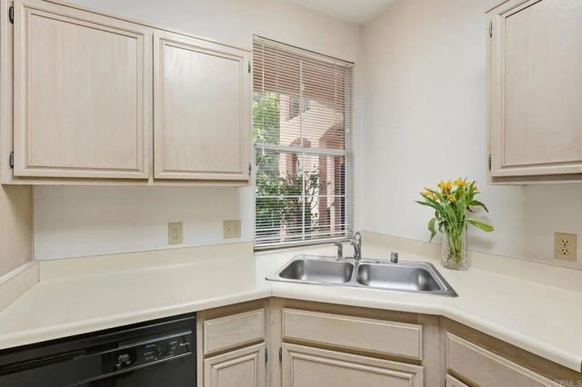 18812 Caminito Cantilena 124, San Diego, CA 92128