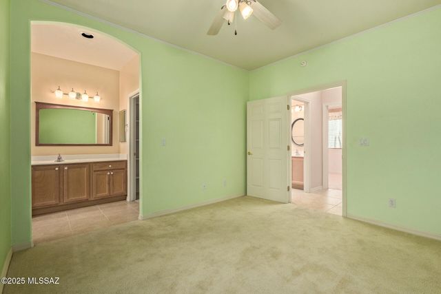 1200 N Chilson Court, Green Valley, AZ 85614