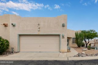 1200 N Chilson Court, Green Valley, AZ 85614