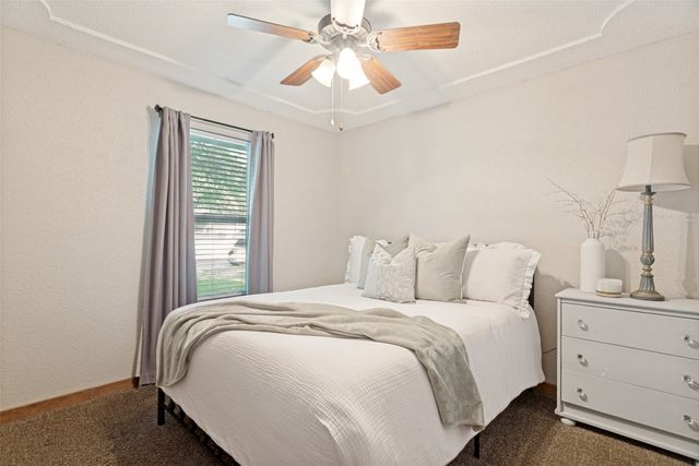 217 N Heights Drive, Crowley, TX 76036