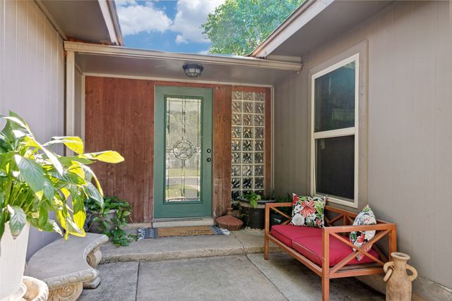 217 N Heights Drive, Crowley, TX 76036