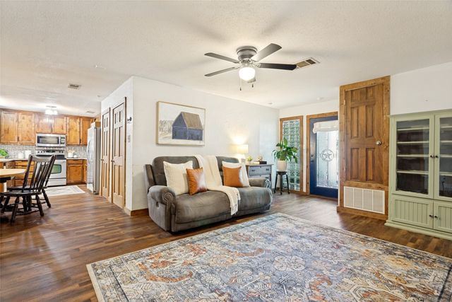 217 N Heights Drive, Crowley, TX 76036
