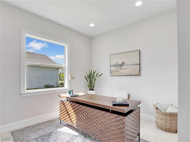 8850 Calypso CT, Naples, FL 34112