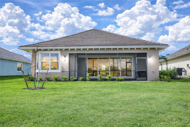 8850 Calypso CT, Naples, FL 34112