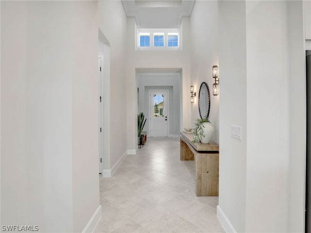 8850 Calypso CT, Naples, FL 34112