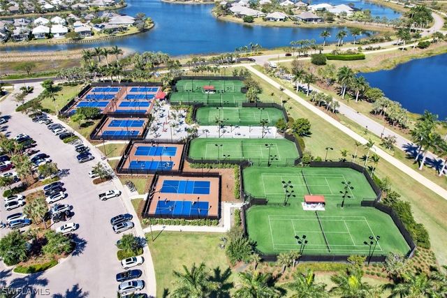 8850 Calypso CT, Naples, FL 34112