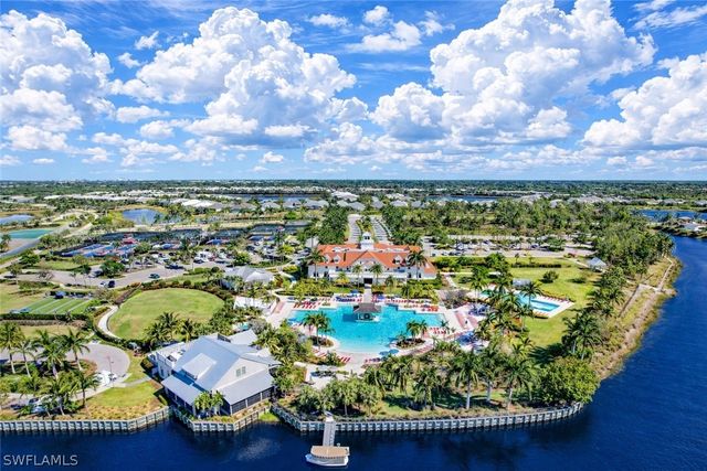 8850 Calypso CT, Naples, FL 34112