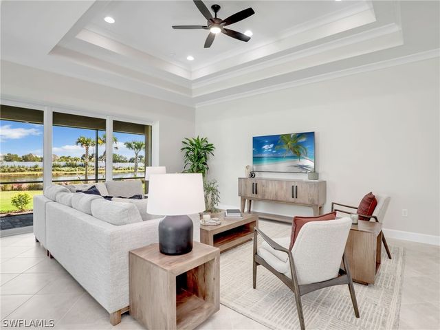 8850 Calypso CT, Naples, FL 34112