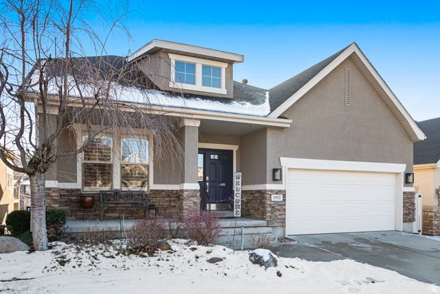 1952 E BLUFFSIDE CIR, Sandy, UT 84092