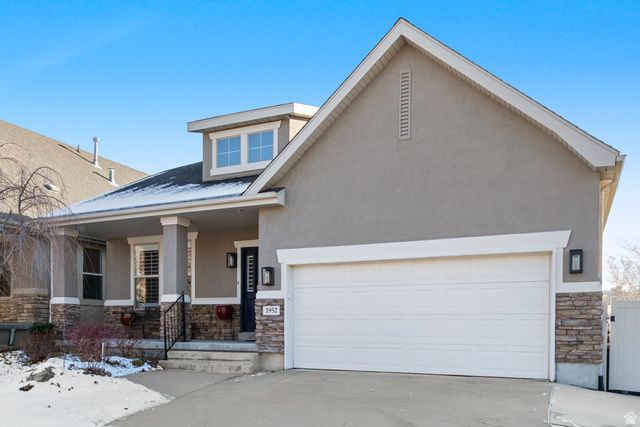 1952 E BLUFFSIDE CIR, Sandy, UT 84092