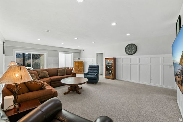 1952 E BLUFFSIDE CIR, Sandy, UT 84092