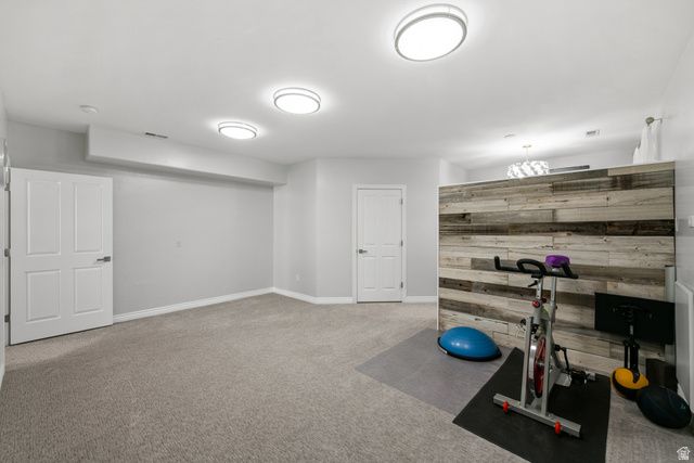 1952 E BLUFFSIDE CIR, Sandy, UT 84092