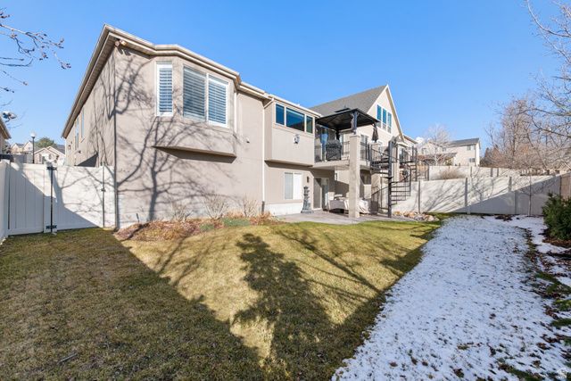 1952 E BLUFFSIDE CIR, Sandy, UT 84092